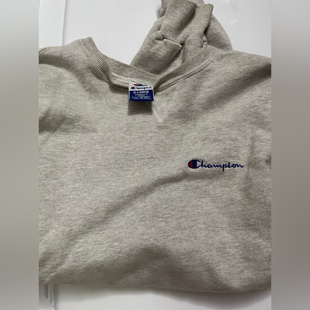 Cropped Champion Sweatshirt